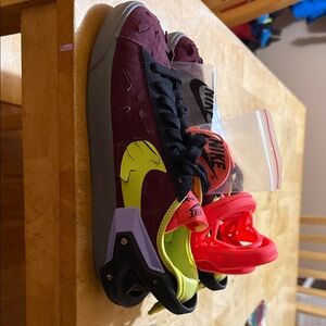 Nike Burgandy Acronym Men’s Size 6